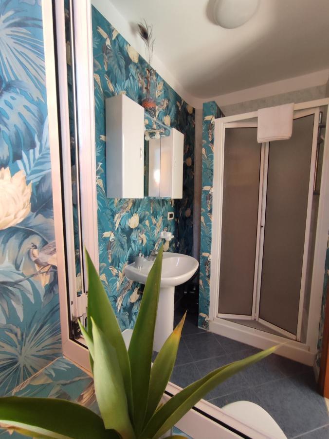 Casa Vacanze Isolotto Ізола-делле-Фемміне Екстер'єр фото