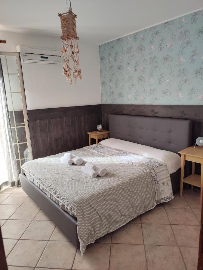 Casa Vacanze Isolotto Ізола-делле-Фемміне Екстер'єр фото