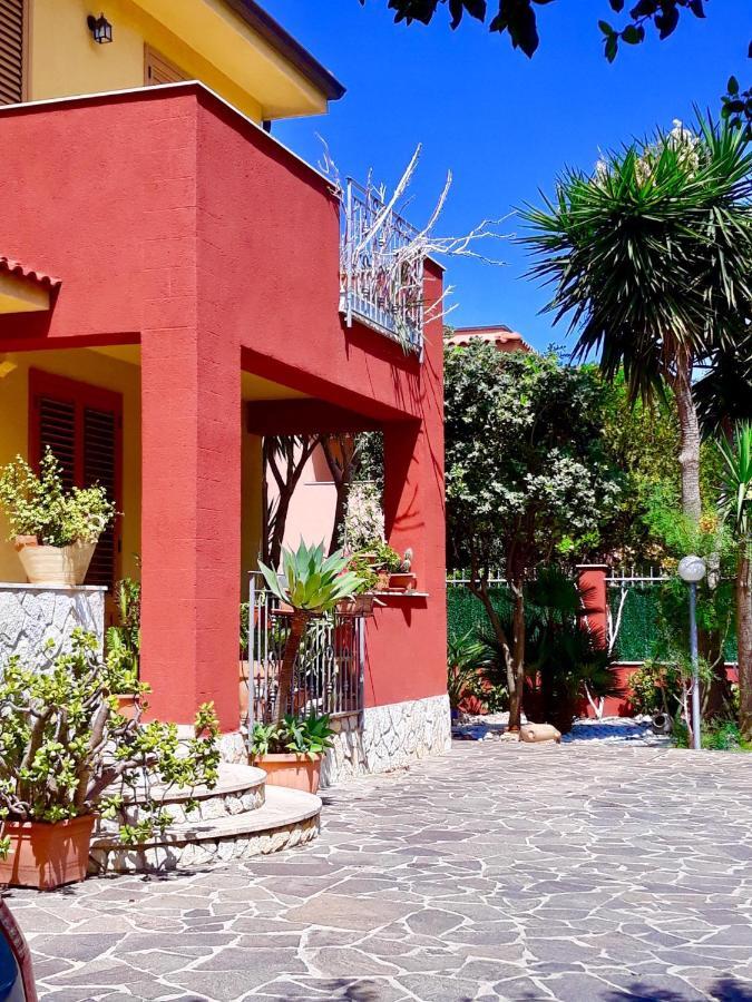 Casa Vacanze Isolotto Ізола-делле-Фемміне Екстер'єр фото